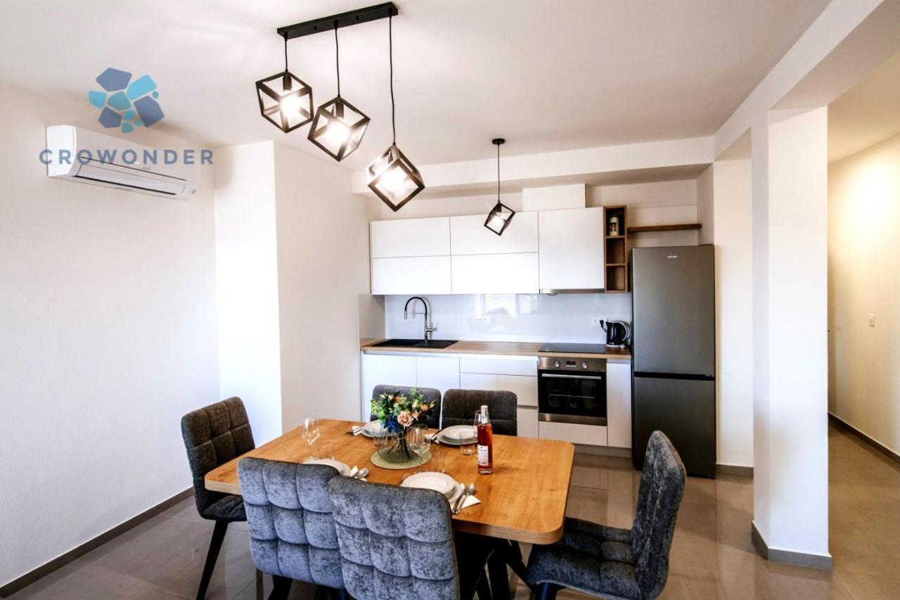 Crowonder Sun Dance Apartments With Heated Swimming Pool Seaview And Garden สเวติ ฟิลลิปปี ยาคอฟ ภายนอก รูปภาพ