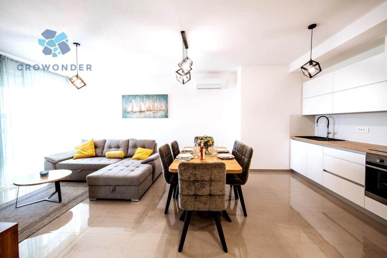 Crowonder Sun Dance Apartments With Heated Swimming Pool Seaview And Garden สเวติ ฟิลลิปปี ยาคอฟ ภายนอก รูปภาพ
