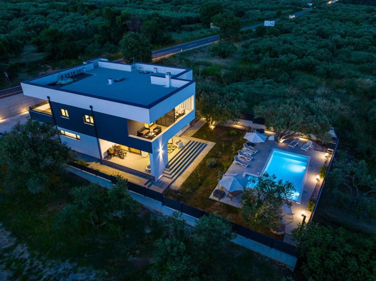Crowonder Sun Dance Apartments With Heated Swimming Pool Seaview And Garden สเวติ ฟิลลิปปี ยาคอฟ ภายนอก รูปภาพ